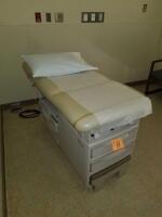 RITTER 204 POWERED EXAM TABLE