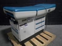 MIDMARK 404 EXAM TABLE