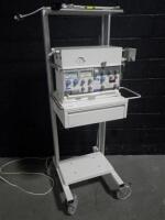 MAQUET 900C VENTILATOR ON ROLLING STAND