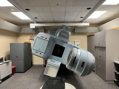 2011 Varian Clinac IX Linear Accelerator