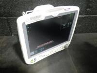 GE DASH 5000 PATIENT MONITOR