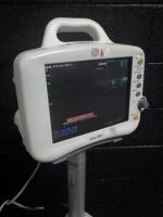 GE DASH 3000 PATIENT MONITOR ON ROLLING STAND