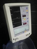 DATASCOPE ACCUATOR PLUS PATIENT MONITOR ON ROLLING STAND