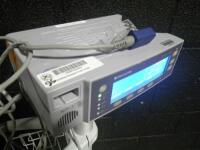 NELLCOR OXIMAX N-600X PULSE OXIMETER ON ROLLING STAND