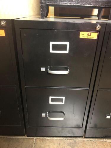 LOCKING FILE CABINET