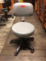 EXAM STOOL W/ BACK