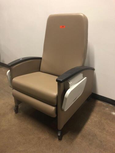 PATIENT RECLINER