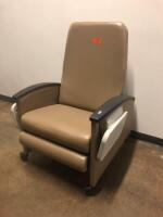 WINCO PATIENT RECLINER