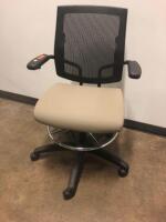 SITONIT MESH BACK OFFICE CHAIR W/ ARM REST