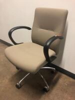 LEATHERETTE ROLLING OFFICE CHAIR