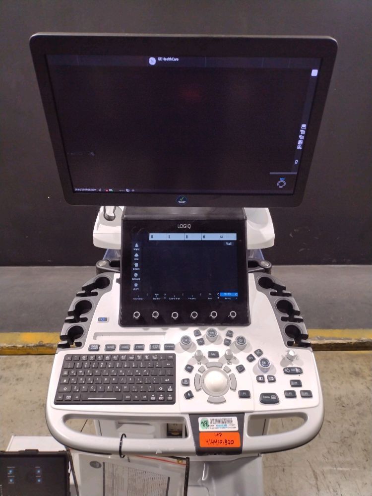 GE LOGIQ E10 ULTRASOUND MACHINE WITH MICROSOFT 1926 TABLET (SERIAL