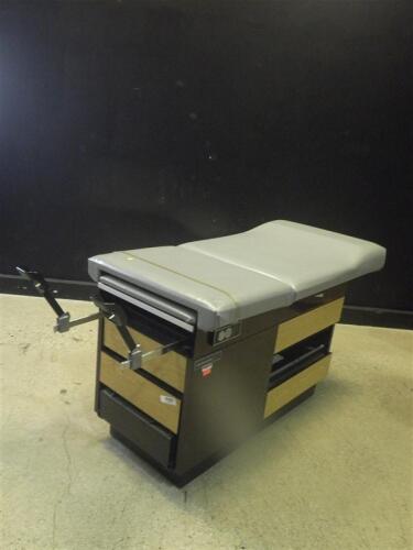 MIDMARK 100 EXAM TABLE