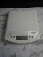 SECA DIGITAL INFANT SCALE