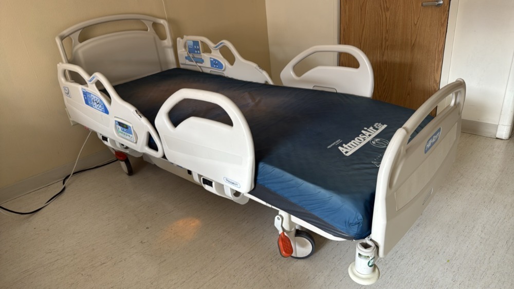 HILL-ROM ADVANTA 2 HOSPITAL BED, PL LOCATED AT: 1 MEDICAL CENTER BLVD ...
