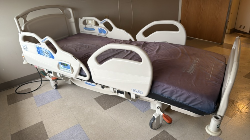 HILL-ROM ADVANTA 2 HOSPITAL BED, PL LOCATED AT: 175 E CHESTER PIKE ...