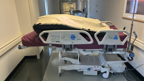 HILL-ROM TOTALCARE HOSPITAL BED