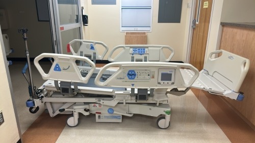 HILL-ROM TOTALCARE HOSPITAL BED