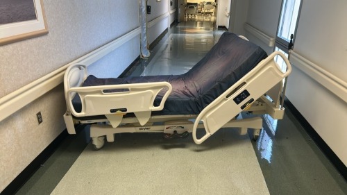 STRYKER FL28C HOSPITAL BED
