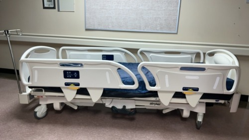 STRYKER FL28C HOSPITAL BED