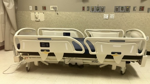 STRYKER FL28C HOSPITAL BED