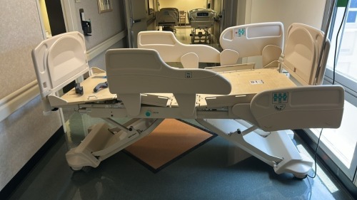 CHG SPIRIT PLUS HIGH LOW HOSPITAL BED