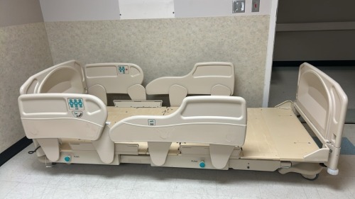 CHG SPIRIT PLUS HOSPITAL BED