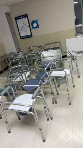 LOT OF COMMODES