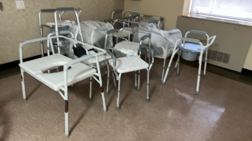 LOT OF COMMODES X10