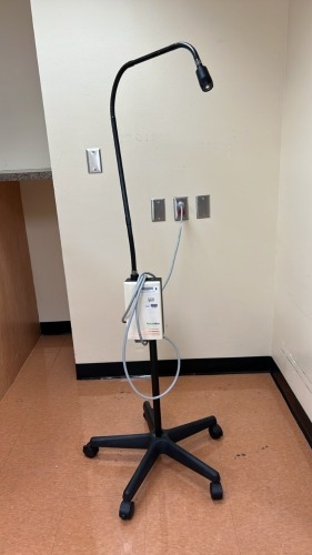 WELCH ALLYN 48740 EXAM LIGHT