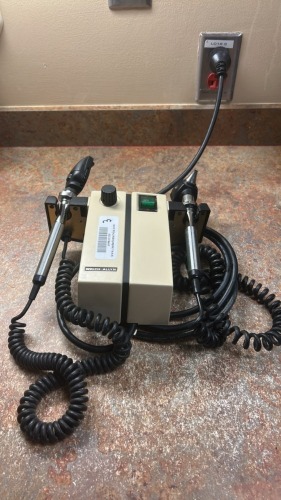 WELCH ALLYN 74710 OTO/OPHTHALMOSCOPE WITH HEADS