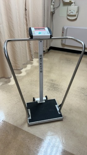 DEFECTO 758C PATIENT SCALE