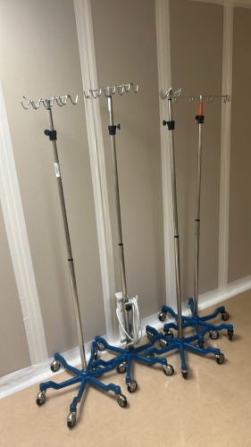 LOT OF IV POLES X4