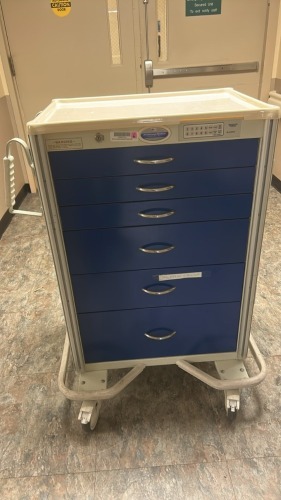 ARMSTRONG MEDICAL CRASH CART