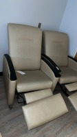 LOT OF RECLINERS X2