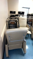 LOT OF RECLINERS X11