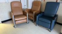 LOT OF RECLINERS X3