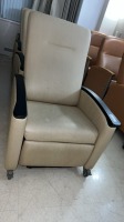 LOT OF RECLINERS X4