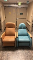 LOT OF RECLINERS X2