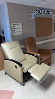 LOT OF RECLINERS X2