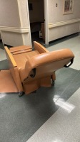 RECLINER