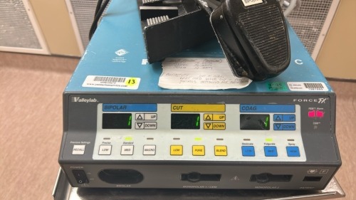 VALLEYLAB FX C ESU SYSTEM W/ FOOTSWITCH