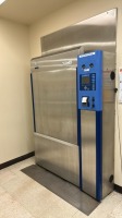 GETINGE 833HC VACUUM/ GRAVITY STEAM STERILIZER