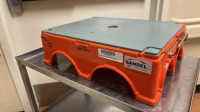 SANDEL 1170-B ERGO STE4P STOOL