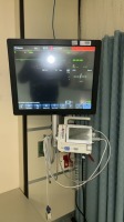 MINDRAY T1 PATIENT MONITOR W/ DOCKING STATION
