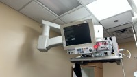 GE SOLAR 8000M PATIENT MONITOR W/ GE MODULE RACK