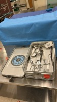 SHOULDER RETRACTOR INSTRUMENTATION TRAY