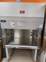 NUAIRE NU-540-400 LAB HOOD (THIS LOT IS FROM THE CLOSURE OF 9TH MILE LAB)