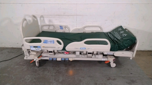 HILL-ROM P3200 VERSACARE HOSPITAL BED