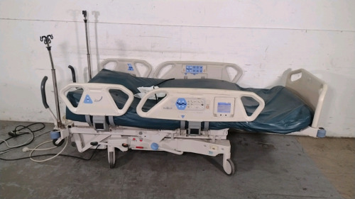 HILL-ROM P1900 TOTALCARE HOSPITAL BED