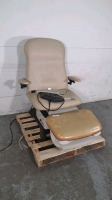 MIDMARK 647 POWER EXAM CHAIR WITH FOOT CONTROL